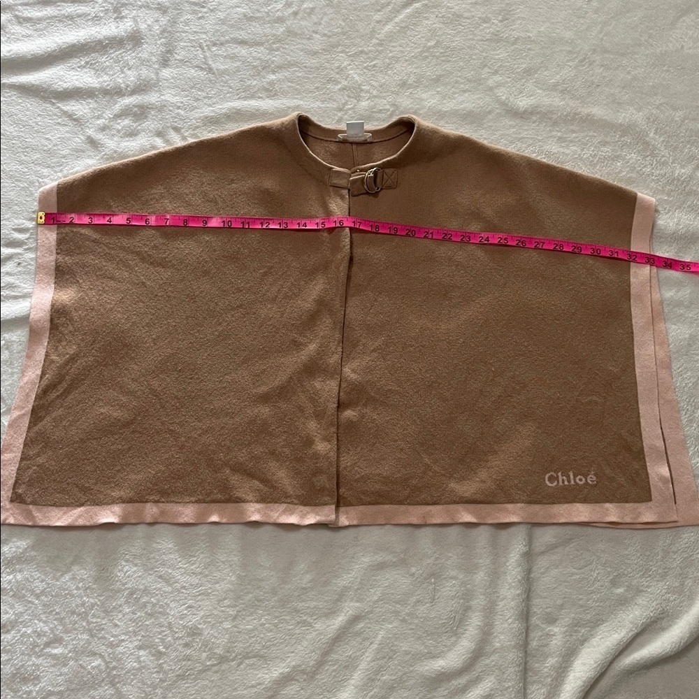 CHLOÉ
Kids Stone Cotton And Wool Cape With Buckle - Picture 10 of 16